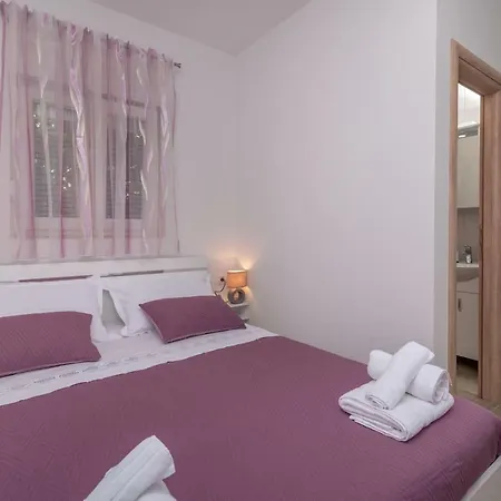 Niksi * تروغير